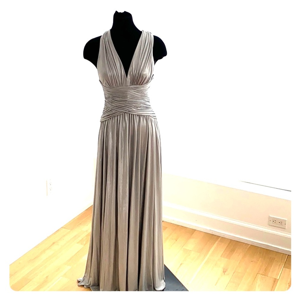 Stunning Calvin Klein Formal Gown Wedding Size 6